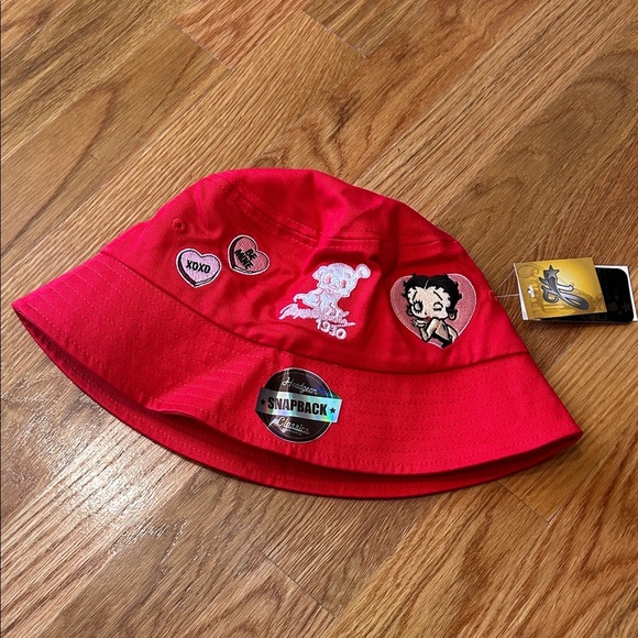 Head Gear Red Bucket Hat with Betty Boop Cartoon Patches o/s Adult new - Picture 1 of 9